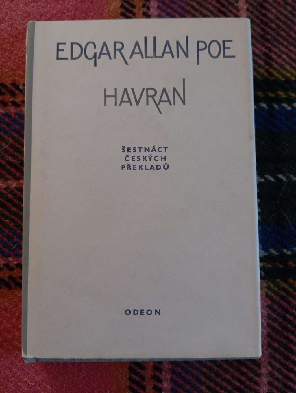 HAVRAN. ŠESTNÁCT ČESKÝCH PŘEKLADŮ – Edgar Allan Poe