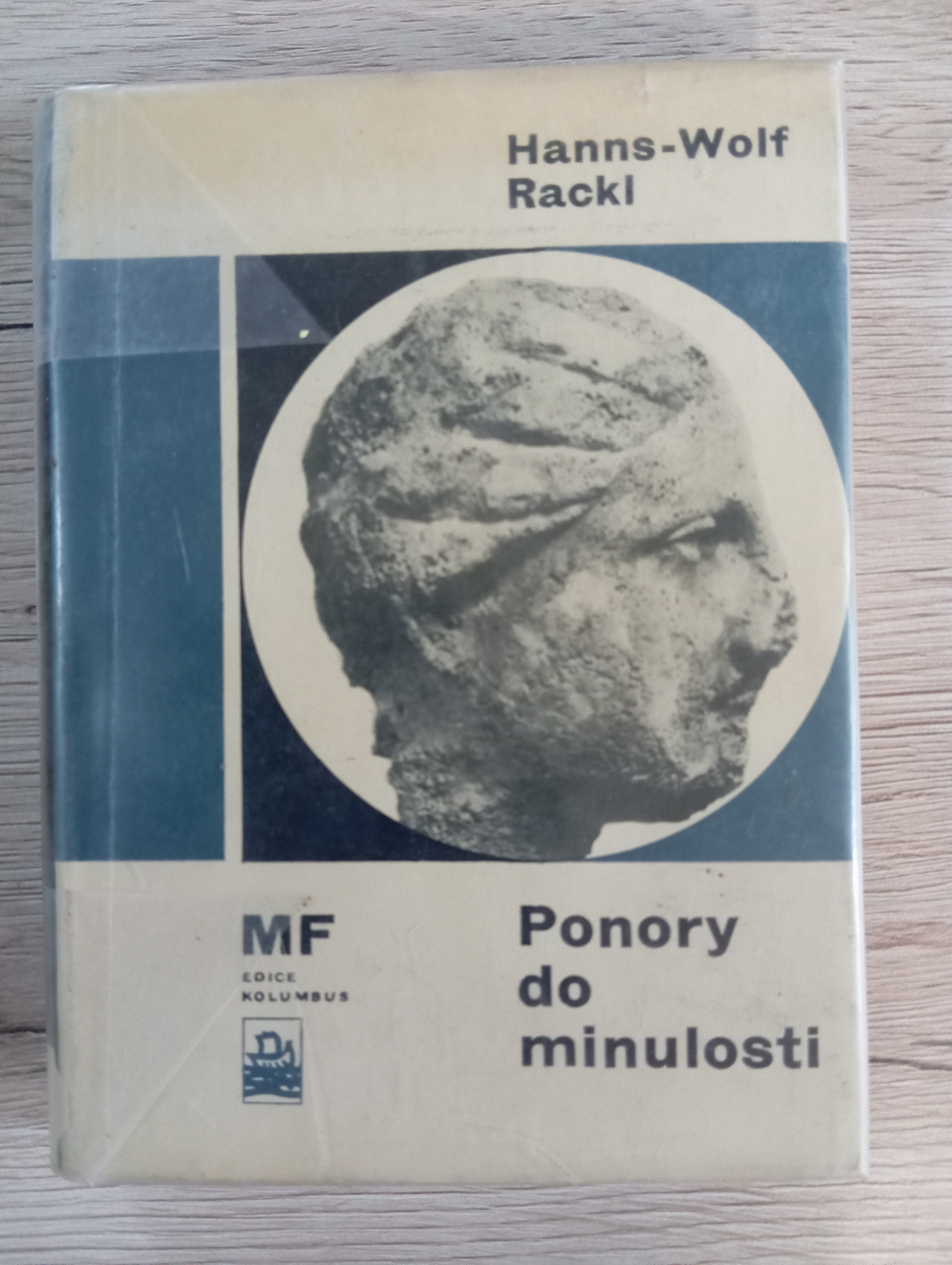 PONORY DO MINULOSTI – Hanns-Wolf Rackl